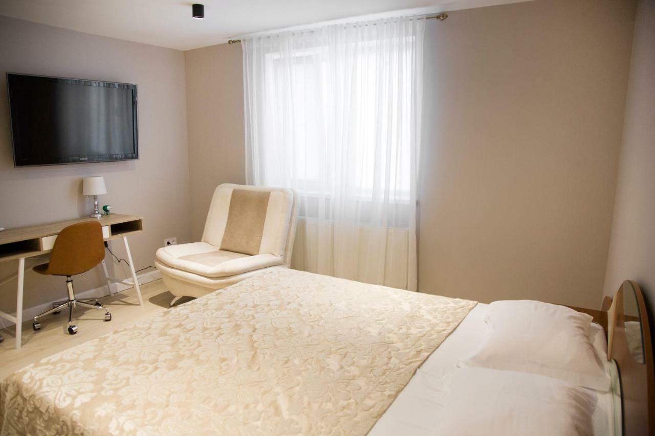 Vip Hotel อิซมาอิล ภายนอก รูปภาพ